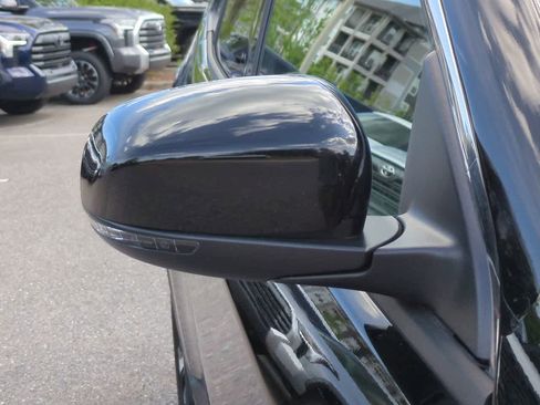 Used 2026 Jeep Compass Limited AWD/4WD image 12