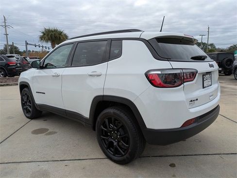 New 2026 Jeep Compass Latitude image 6