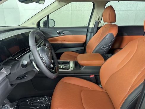 New 2026 Kia Carnival EX image 21