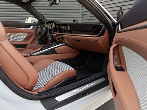 Certified 2023 Porsche 911 Sport Classic RWD image 42