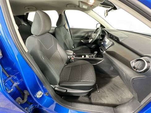 Used 2021 Nissan Kicks SV image 25