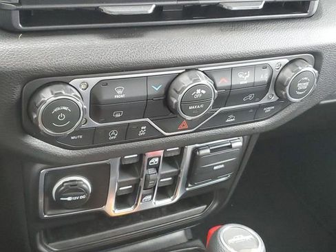 New 2026 Jeep Gladiator Sport image 12