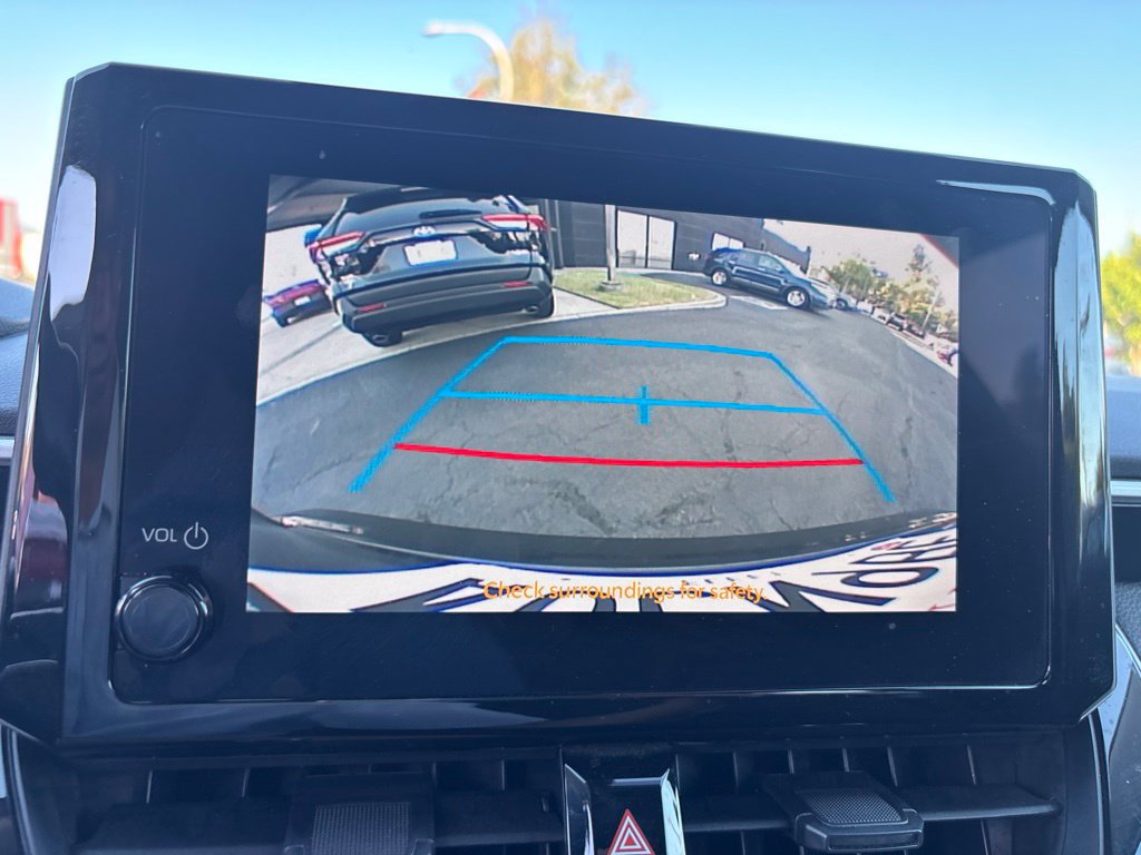 Used 2025 Toyota Corolla LE FWD image 22