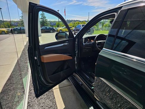 New 2026 Cadillac Escalade Luxury w/ Touring Package AWD/4WD image 21