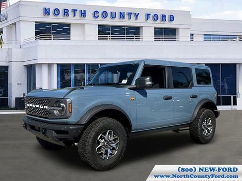 New 2025 Ford Bronco Badlands image 1