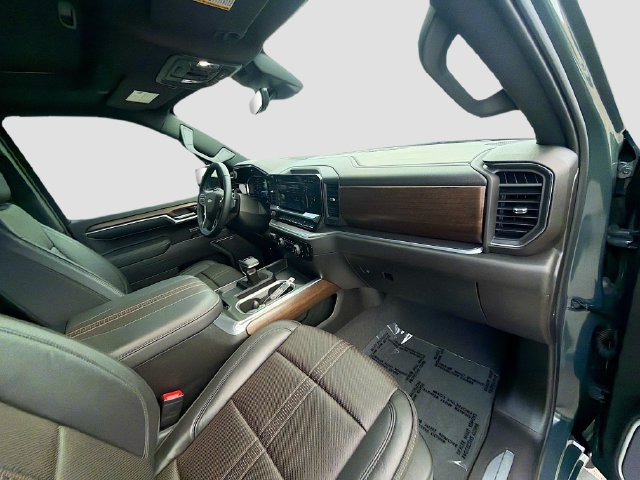Used 2026 Chevrolet Silverado 1500 High Country w/ High Country Premium Package RWD image 31