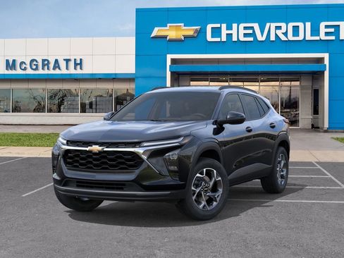 New 2026 Chevrolet Trax LT w/ LT Convenience Package FWD image 6