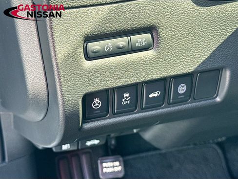 Used 2024 Nissan Murano Platinum w/ Cargo Package AWD/4WD image 13