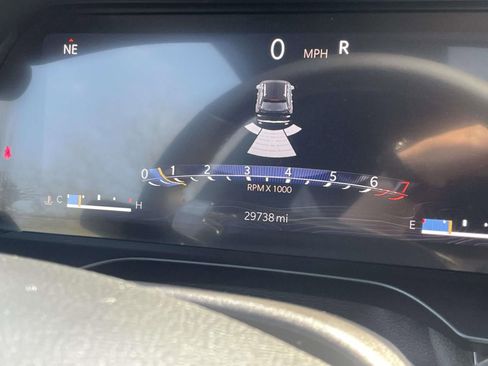 Used 2024 Jeep Grand Cherokee Altitude image 27