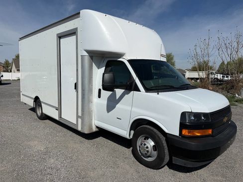 Used 2021 Chevrolet Express 3500 w/ Power Convenience Package image 1