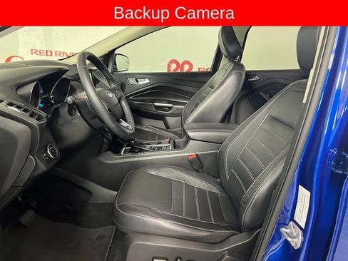 Used 2018 Ford Escape Titanium FWD image 11