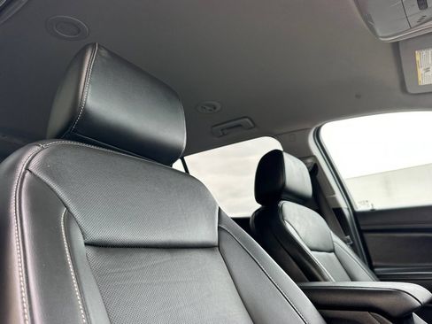Certified 2023 GMC Acadia SLT w/ Elevation Edition FWD image 22