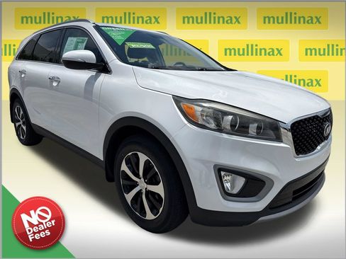 Used 2016 Kia Sorento EX FWD image 1