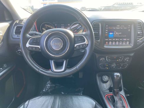 Used 2021 Jeep Compass Trailhawk AWD/4WD image 12