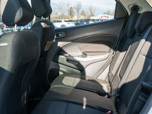 Used 2022 Ford EcoSport SE w/ SE Convenience Package image 11