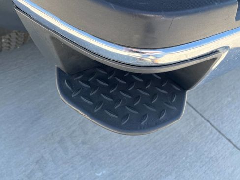 Used 2018 Chevrolet Silverado 3500 LT image 18