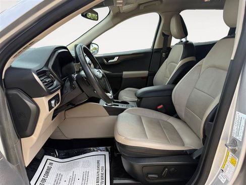 Used 2020 Ford Escape Titanium AWD/4WD image 10