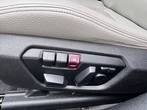 Used 2012 BMW 335i Sedan RWD image 10