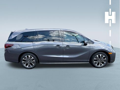 Used 2026 Honda Odyssey Elite image 3