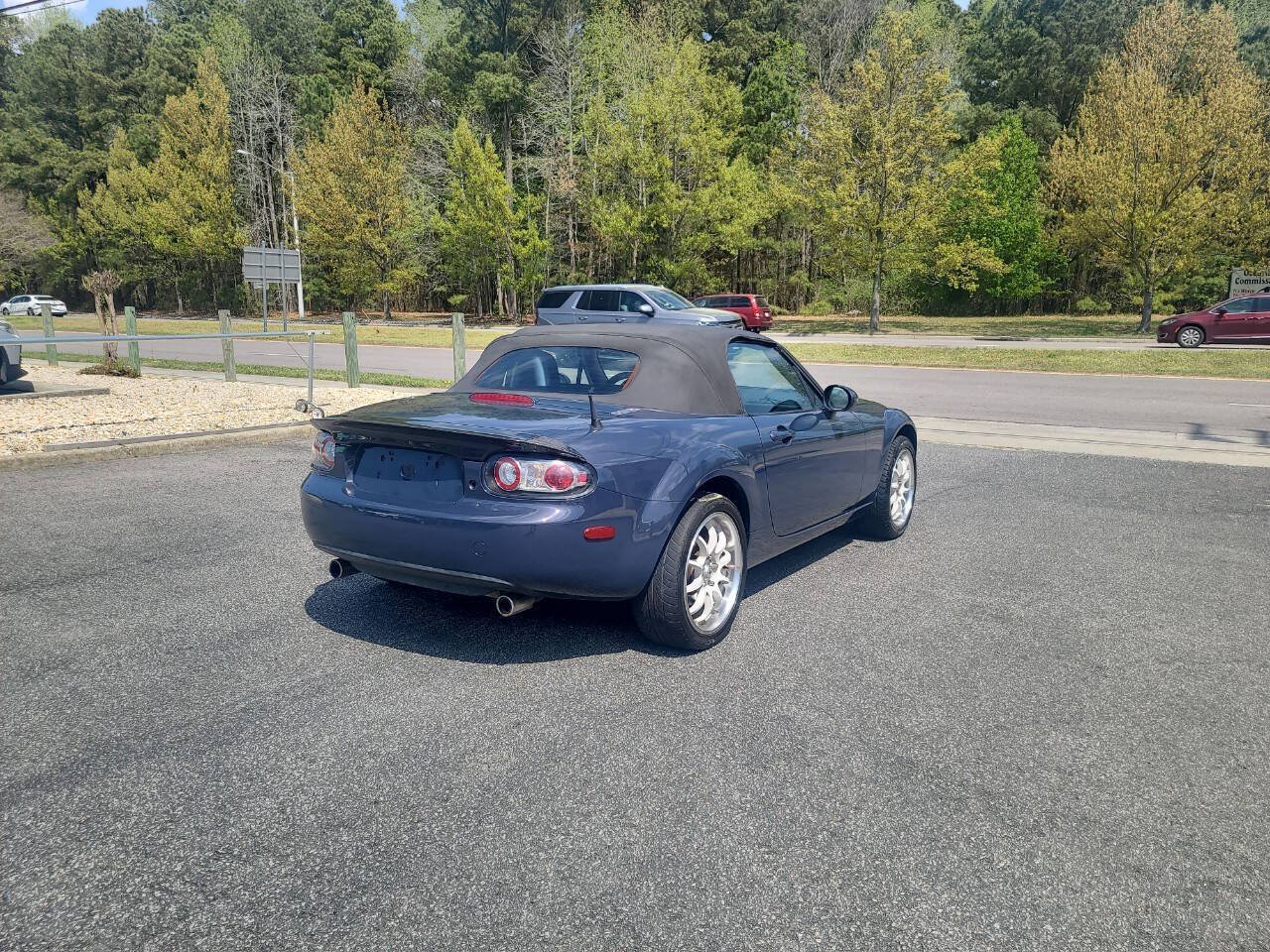 Used 2006 MAZDA MX-5 Miata Touring RWD image 7