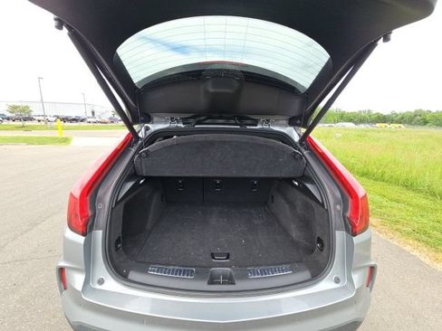 Used 2024 Cadillac XT4 Premium Luxury AWD/4WD image 4