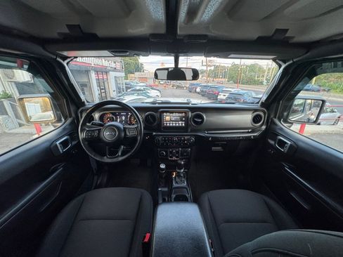 Used 2023 Jeep Wrangler 4WD High Altitude image 51