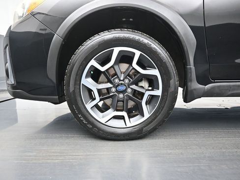 Used 2017 Subaru Crosstrek 2.0i Premium image 24