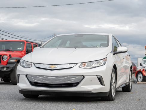 Used 2018 Chevrolet Volt Premier image 6