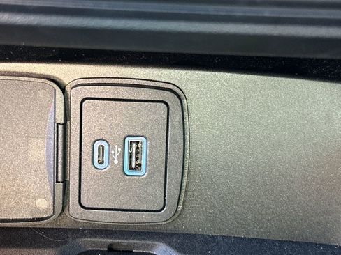 Used 2023 Ford Bronco Badlands w/ Sasquatch Package image 30