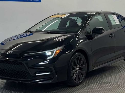 Used 2023 Toyota Corolla SE FWD image 4