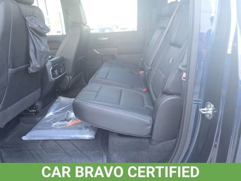 Used 2020 Chevrolet Silverado 3500 High Country image 11