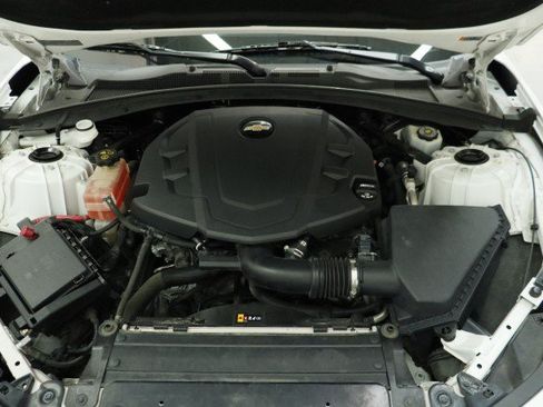 Used 2016 Chevrolet Camaro LT RWD image 36