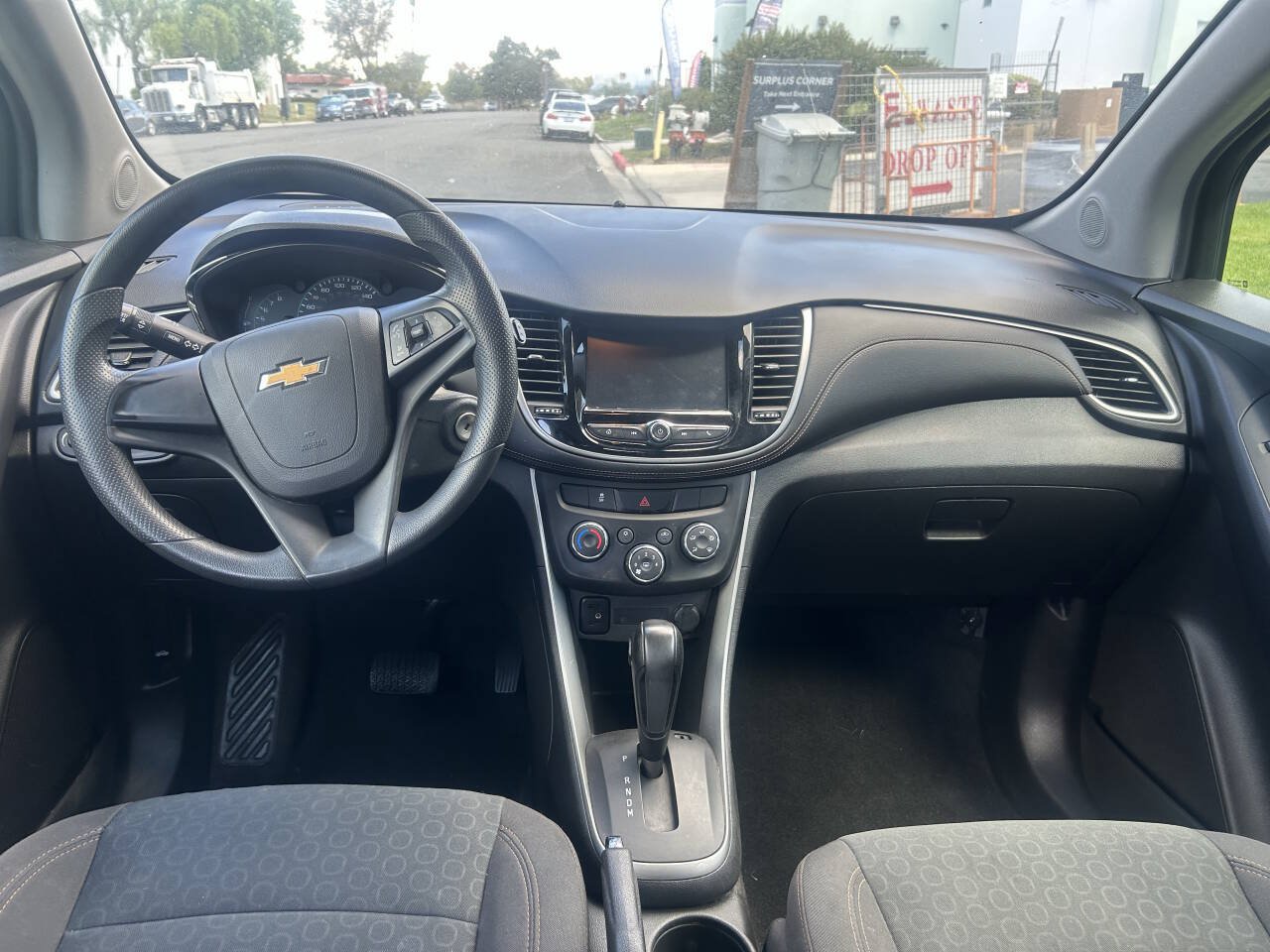 Used 2017 Chevrolet Trax LS AWD/4WD image 4