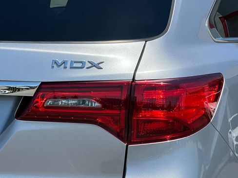 Used 2017 Acura MDX FWD image 33