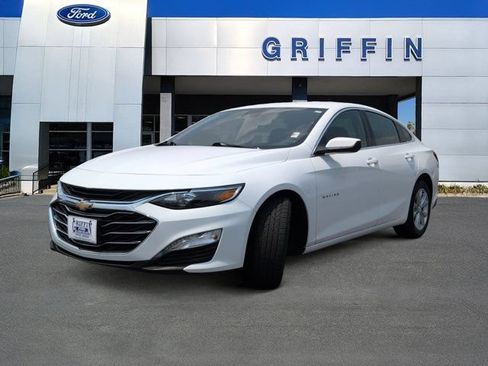 Used 2025 Chevrolet Malibu LT FWD image 11