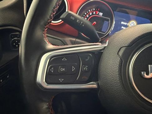 Used 2021 Jeep Wrangler Unlimited Rubicon AWD/4WD image 30