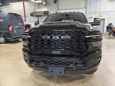 New 2025 RAM 2500 Limited image 26