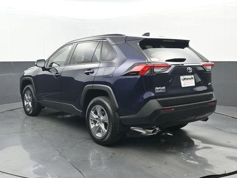 Used 2025 Toyota RAV4 XLE w/ Convenience Package FWD image 3
