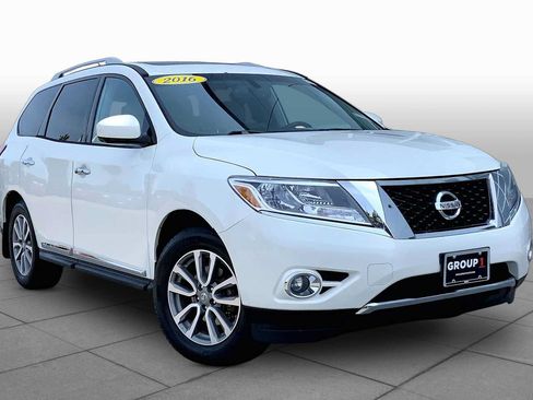Used 2016 Nissan Pathfinder SL w/ SL Premium Package AWD/4WD image 3