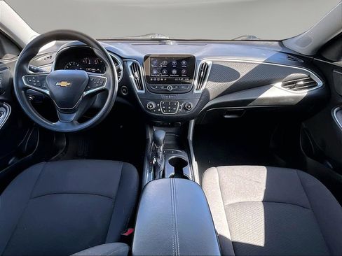 Used 2024 Chevrolet Malibu LT FWD image 9