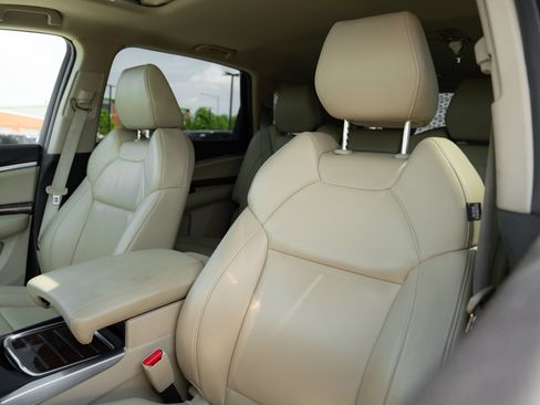 Used 2017 Acura MDX SH-AWD image 17