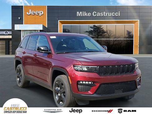 New 2025 Jeep Grand Cherokee Limited w/ Black Appearance Package image 1
