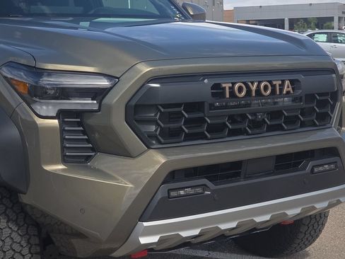 New 2026 Toyota Tacoma 4x4 Double Cab Hybrid image 7