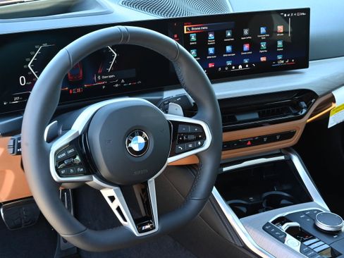 Used 2026 BMW 430i xDrive Coupe w/ M Sport Package AWD/4WD image 11