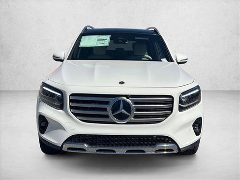 Used 2026 Mercedes-Benz GLB 250 4MATIC image 6