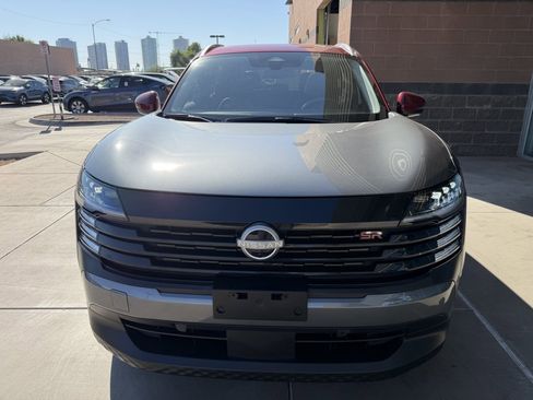 Used 2025 Nissan Kicks SR w/ SR Premium Package image 10