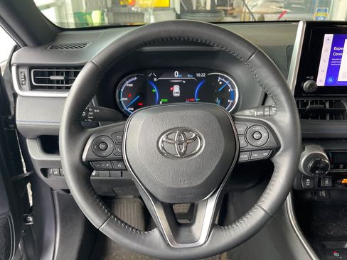 Used 2023 Toyota RAV4 SE w/ SE Grade Weather Package AWD/4WD image 12