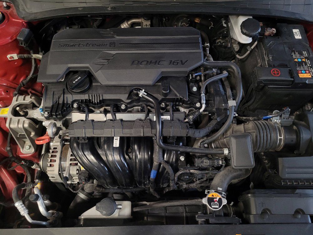 Used 2024 Hyundai Elantra Limited FWD image 30