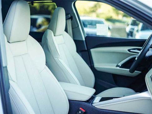 New 2025 Audi Q5 Prestige image 16