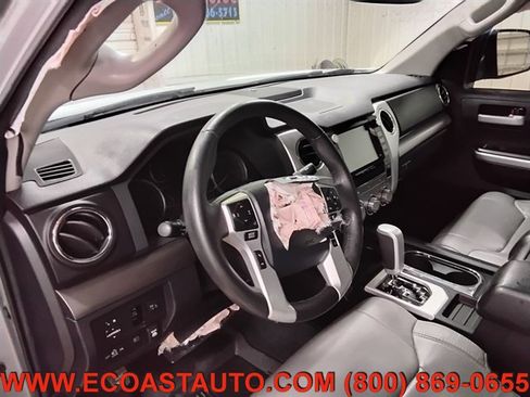 Used 2020 Toyota Tundra SR5 w/ SR5 Leather Package AWD/4WD image 11